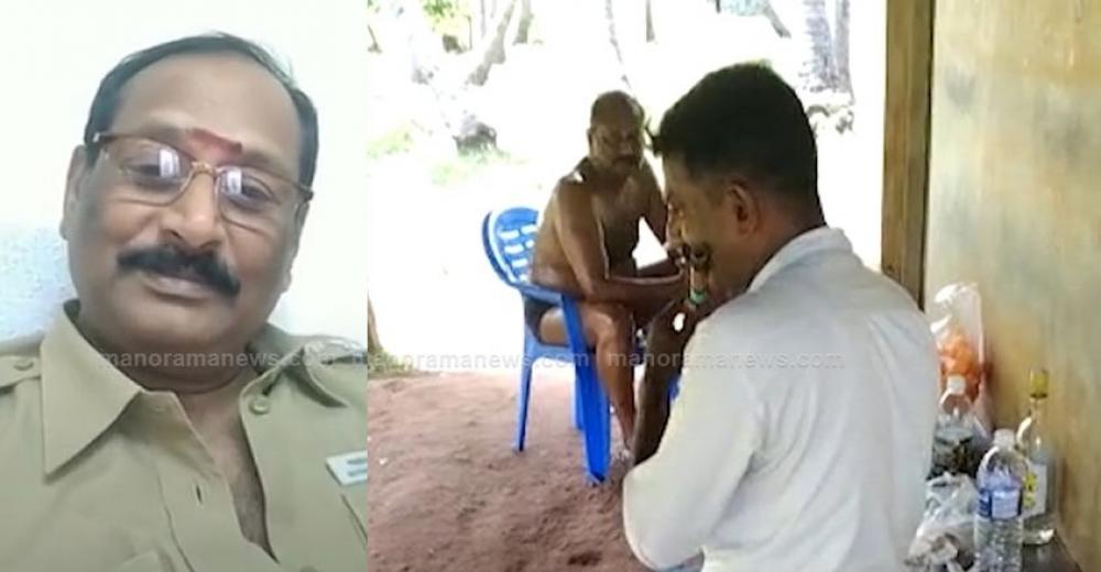 The Weekend Leader - Viral video shows TN cop forced to play flute for official taking oil massage